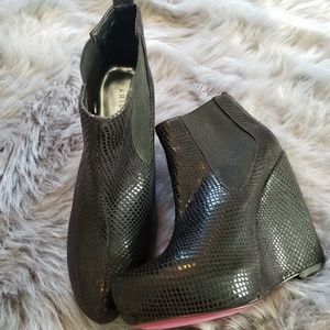 Paris Hilton Wedge Boots